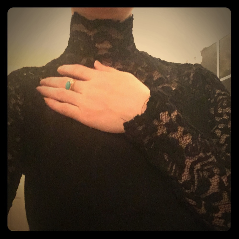 Donna Degnan lace shirt small